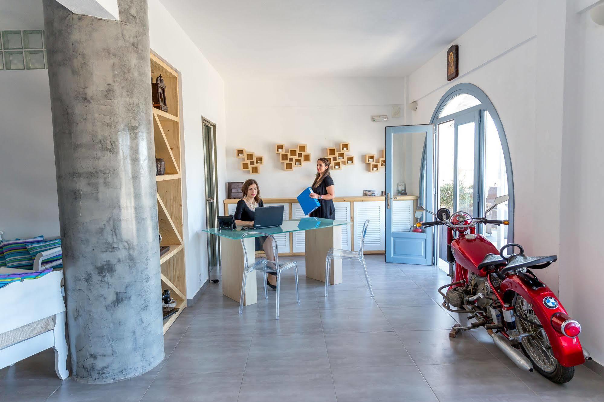 Caldera Romantica Hotel Akrotírion Екстериор снимка